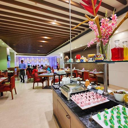 Regenta Central Grand Exotica Pimpri-Chinchwad Dış mekan fotoğraf
