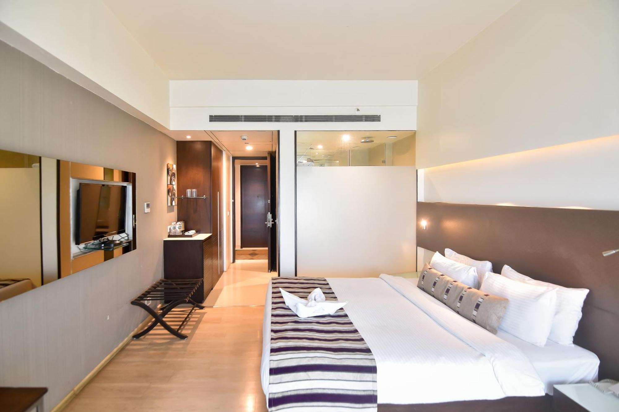 Regenta Central Grand Exotica Pimpri-Chinchwad Dış mekan fotoğraf