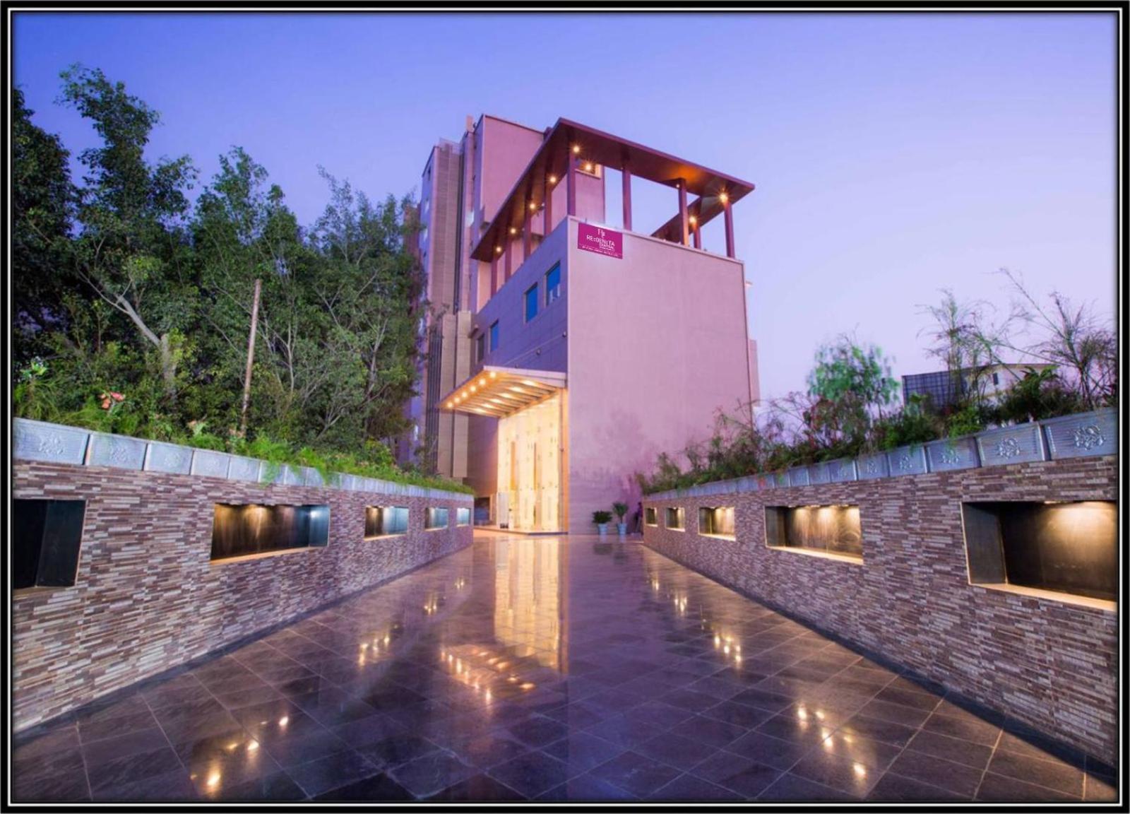 Regenta Central Grand Exotica Pimpri-Chinchwad Dış mekan fotoğraf